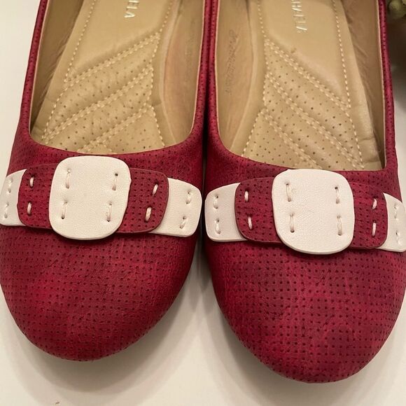 Rose Red Textured Flats with White Trim by Michaela Size 40 - Picture 8 of 8